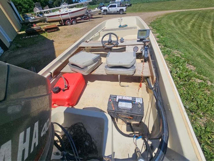 #2548-•-boston-whaler-boat-image-11