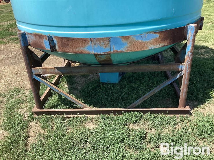 2,300-gal-poly-tank-w/-stand-image-20