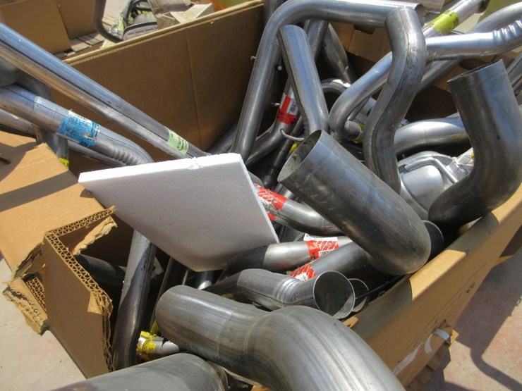 lot-of-misc-automotive-muffler/exhaust-parts-image-5