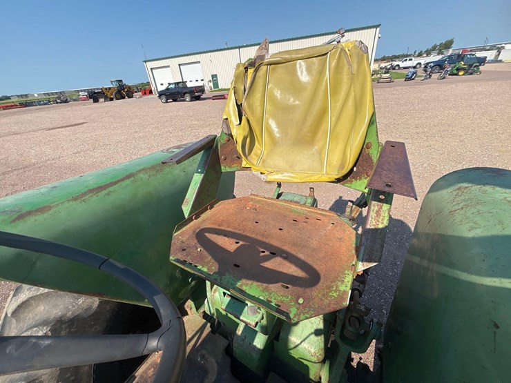 john-deere-4020-image-23