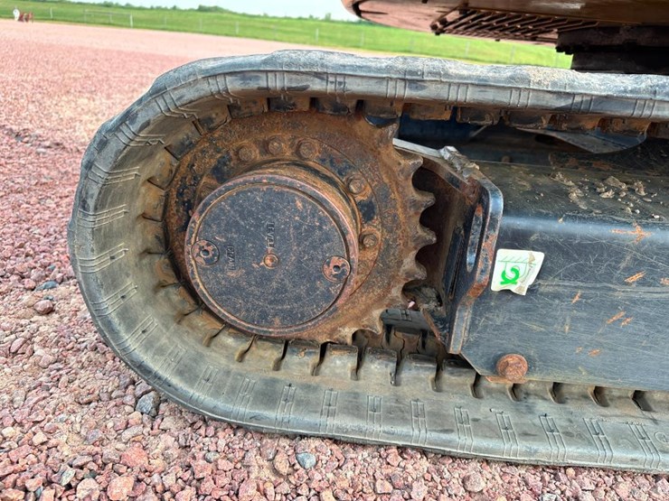 2020-caterpillar-303-image-12