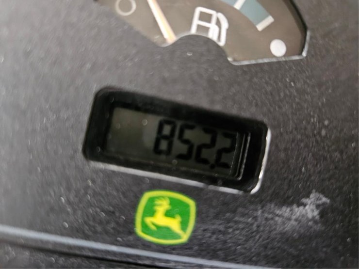 2013-john-deere-x530-image-25