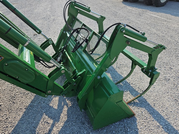 2022-john-deere-6145m-image-23