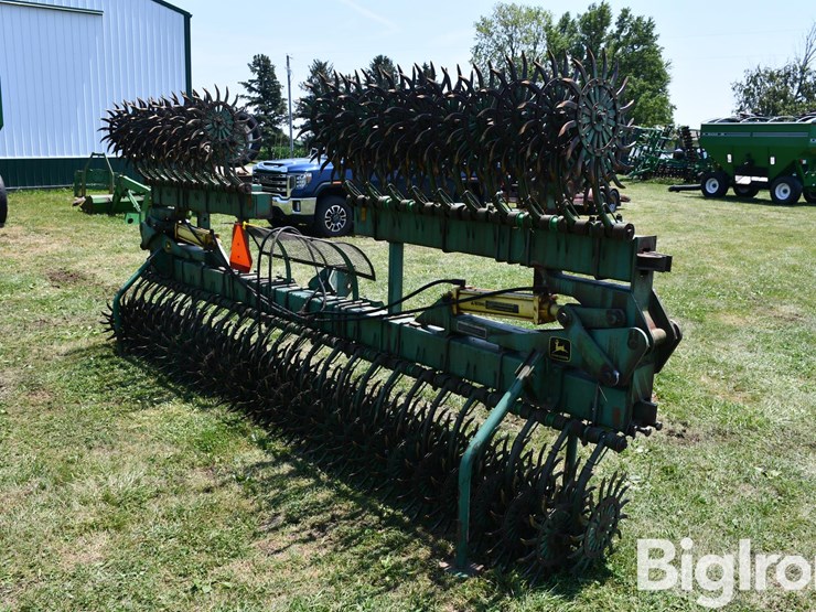 john-deere-28-image-5