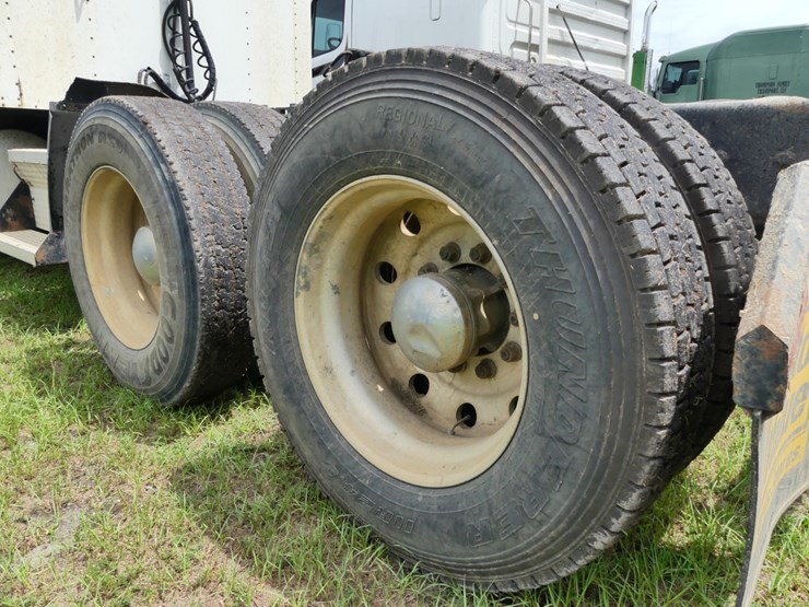 2004-kenworth-t800-image-9