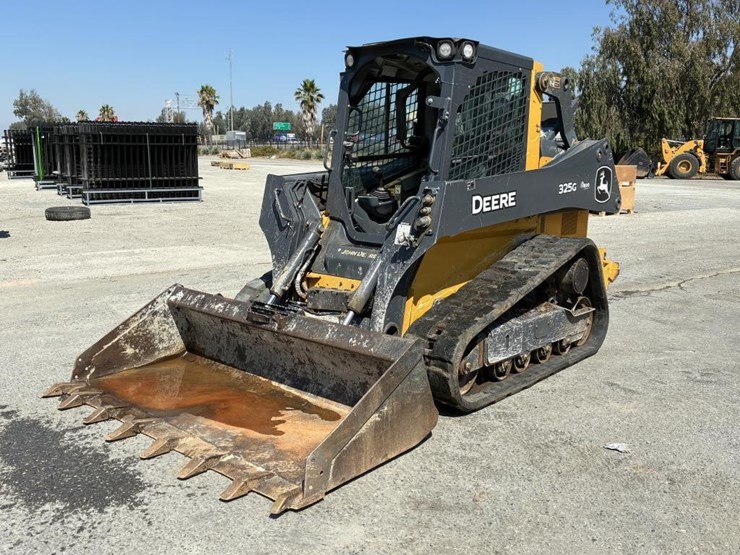 2020-deere-325g-image-1