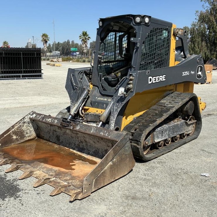 2020 DEERE 325G