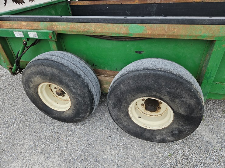 #201888-•-2011-pik-rite-790-manure-spreader-image-4