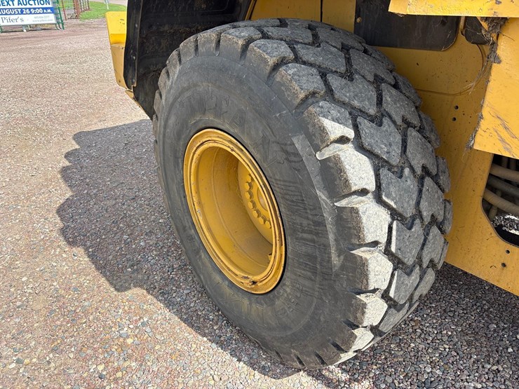 2012-caterpillar-930-image-44