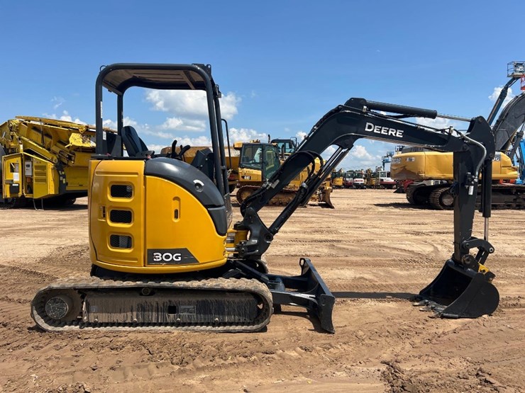 2023-deere-30g-image-5