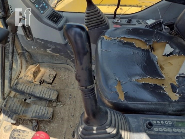 2007-komatsu-pc78mr-6-image-11