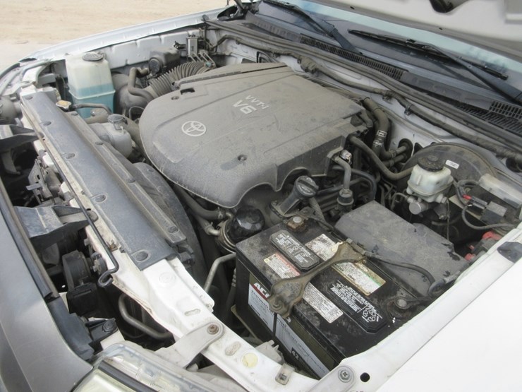 2013-toyota-tacoma-image-6