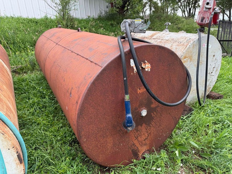 1000-gallon-fuel-barrel-image-1
