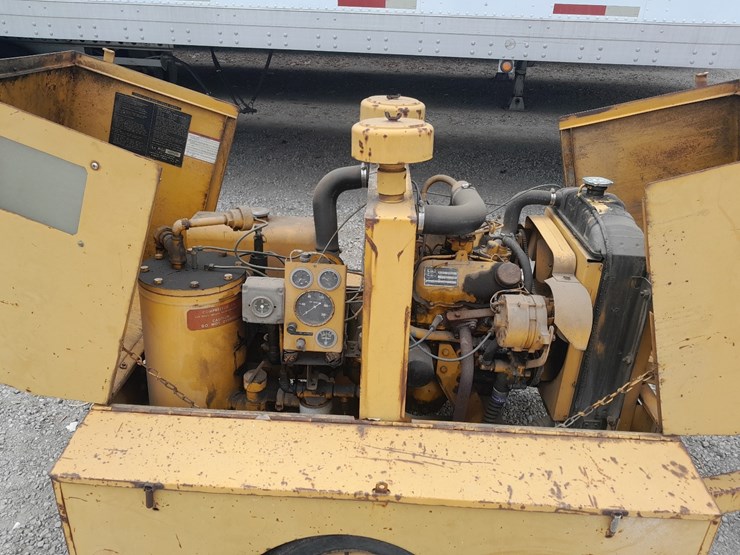 lot#-307-le-roi-dresser-industrial-air-compressor-image-4