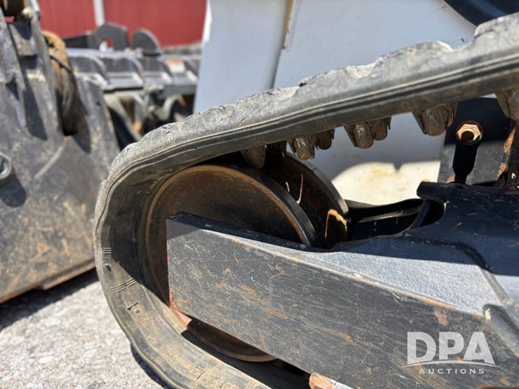 2021-bobcat-t62-image-24
