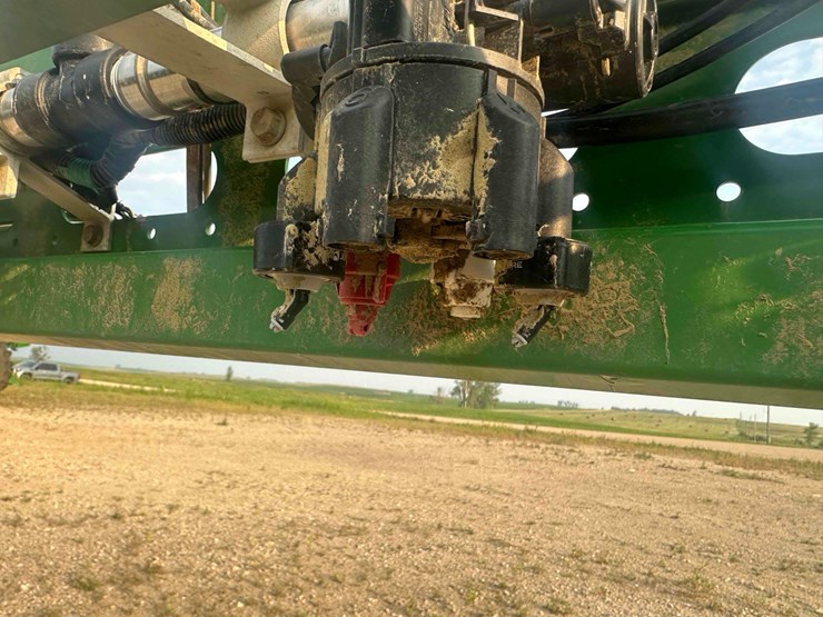 2018-john-deere-r4045-image-19