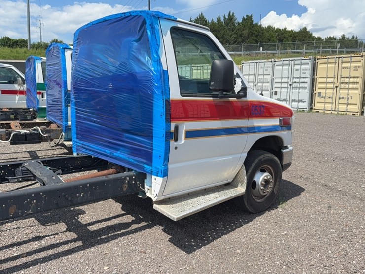 2014-ford-e450-image-6
