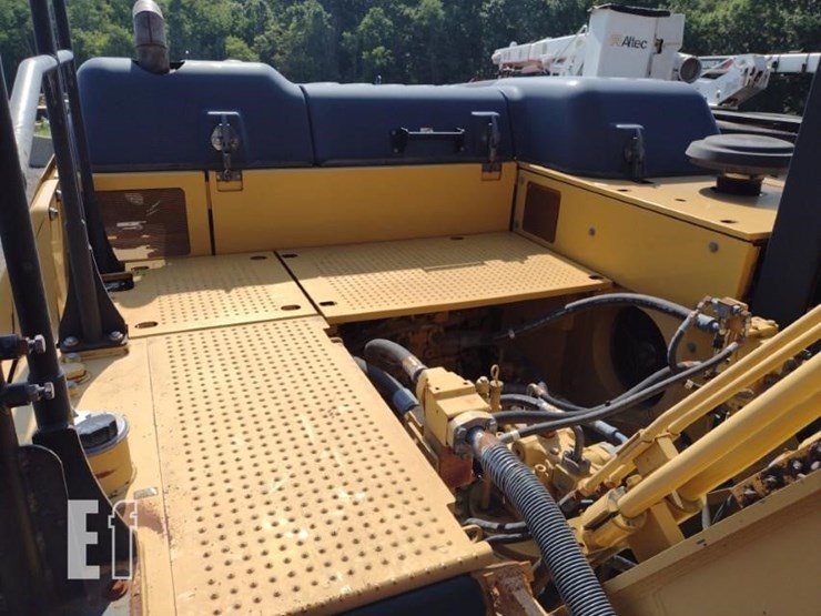 2011-caterpillar-336e-image-46