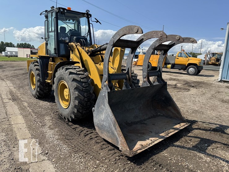2021-caterpillar-920-image-48