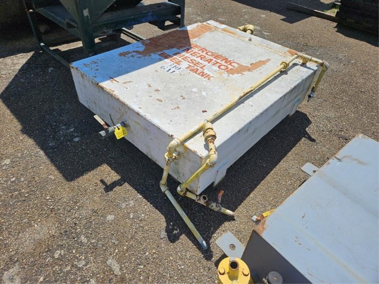 #2560-•-diesel-fuel-tank-image-1