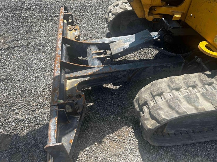 2020-caterpillar-302.7d-image-12