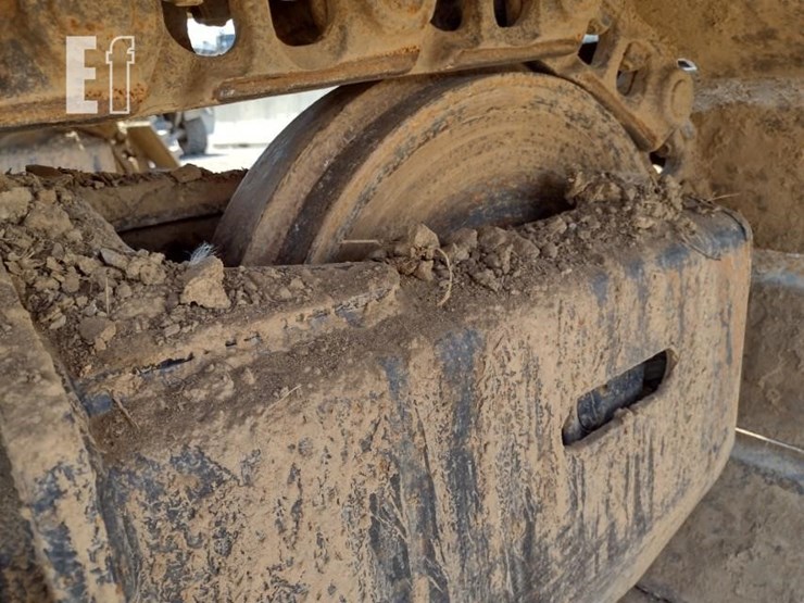 2019-deere-130g-image-29