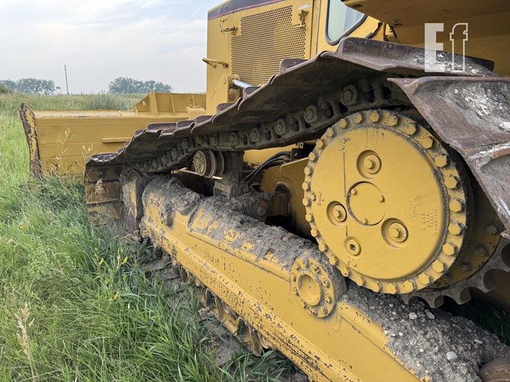 caterpillar-d6m-image-21