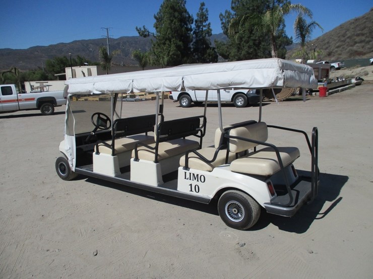 club-car-golf-shuttle-cart,-image-4