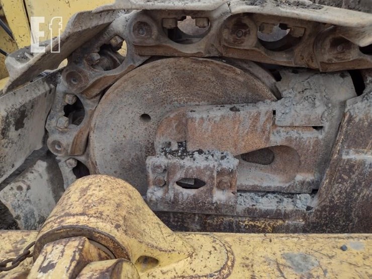 2005-komatsu-d65ex-15-image-21