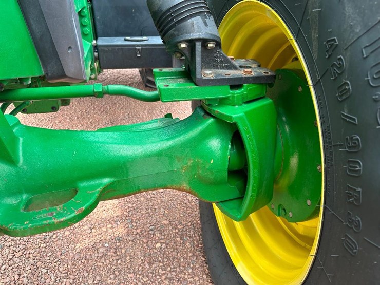 john-deere-8210-image-39