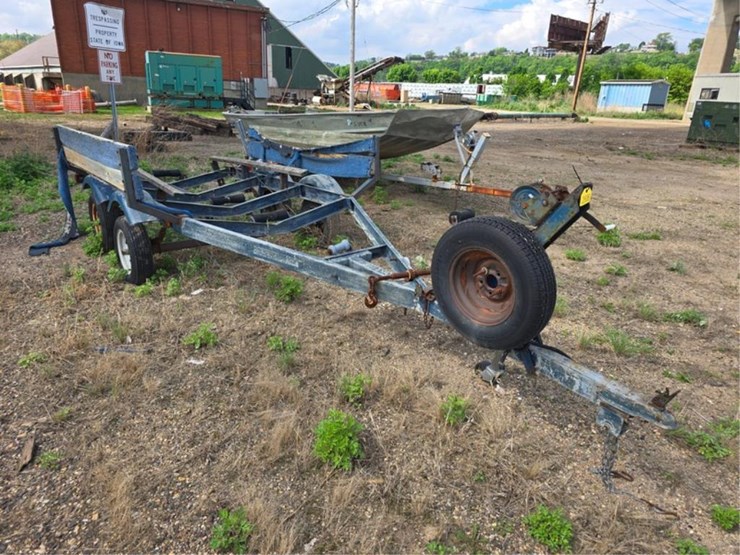 #2606-•-shoreline-tandem-axle-boat-trailer-image-5