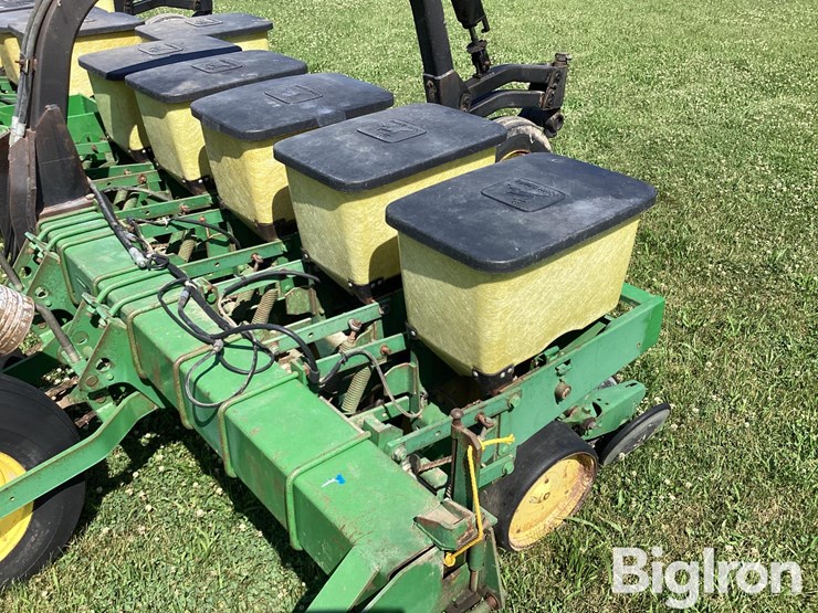 john-deere-7100-image-12