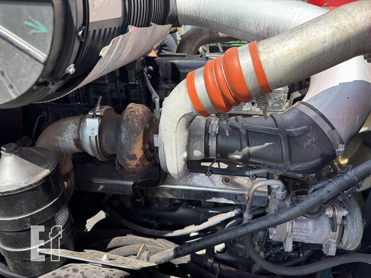2004-mack-granite-cv713-image-38