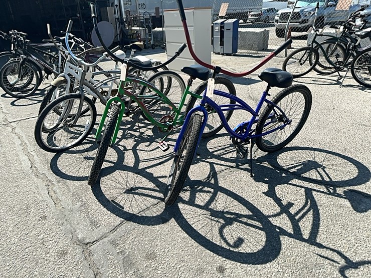 lot#-888-beach-cruiser-bicycles-image-1