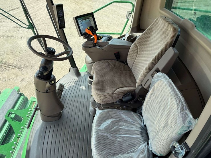 2021-john-deere-s770-image-103