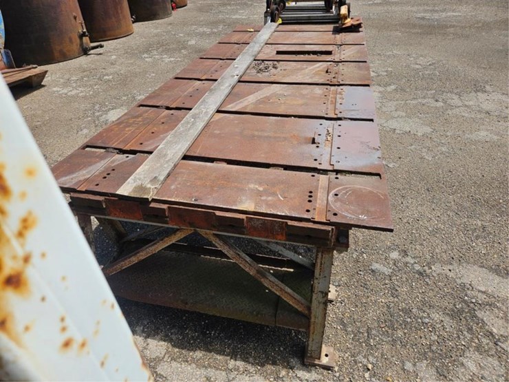 #2579-•-large-steel-work-bench-image-3