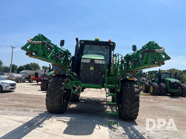 2020-john-deere-r4045-image-4