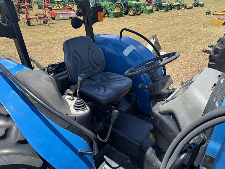 new-holland-tn65s-image-11