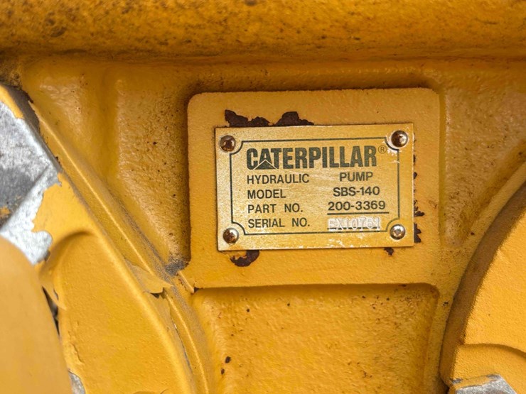caterpillar-322cl-image-51