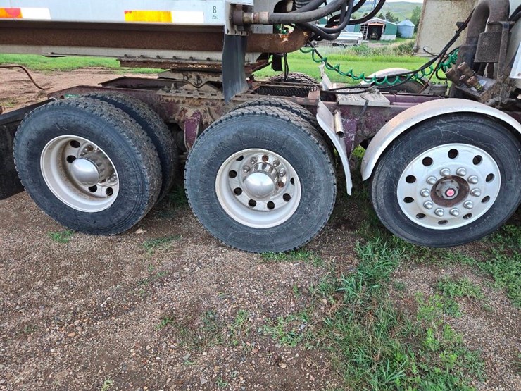 2004-walinga-feed-trailer-image-13