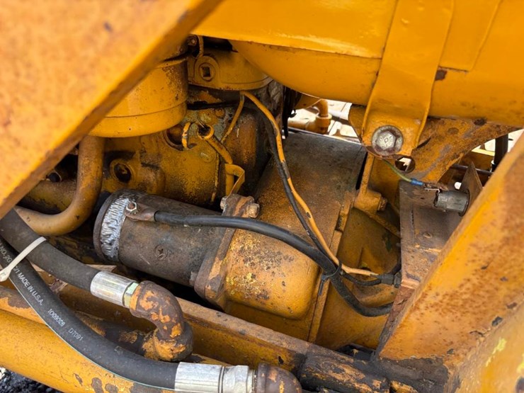 ware-crawler-hgh-loader-image-16