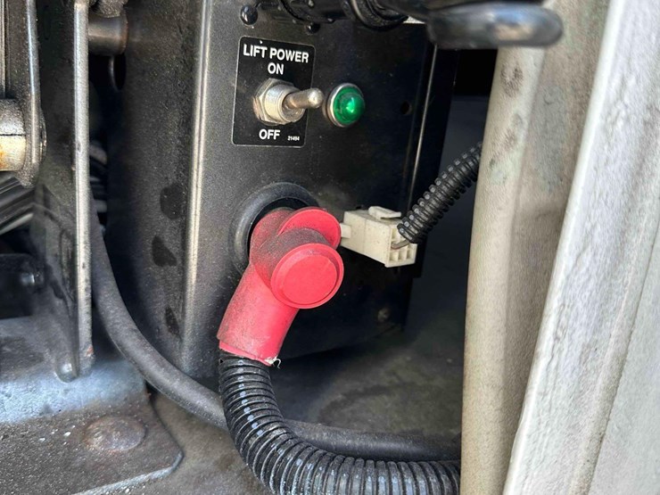 2017-ford-e450-image-15