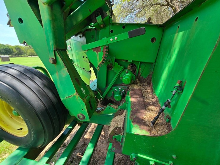 john-deere-946-image-24
