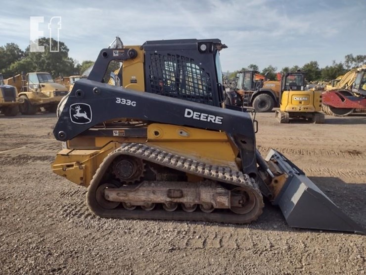 2022-deere-333g-image-3