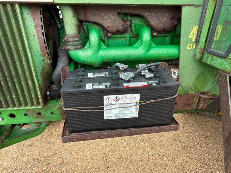 john-deere-4010-image-14