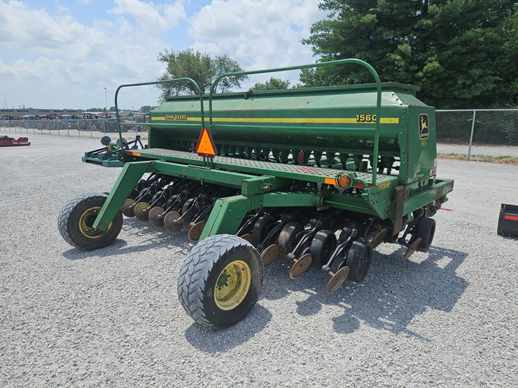 2001-john-deere-1560-image-10