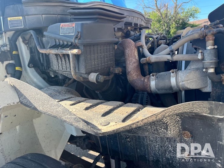 2012-international-durastar-4400-image-26