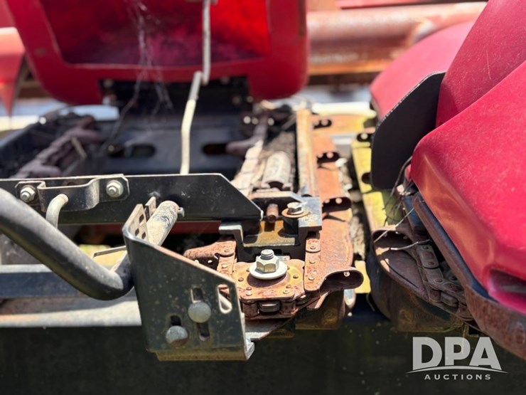 2010-case-ih-3412-image-35