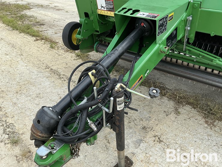 2015-john-deere-569-image-12