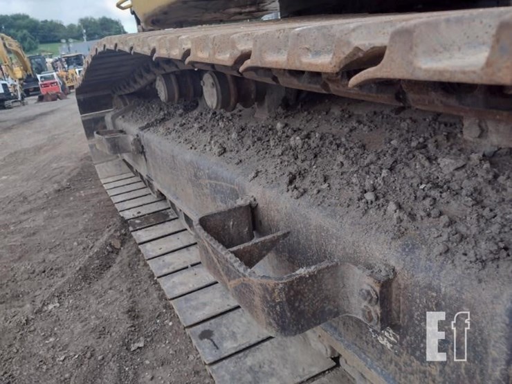 komatsu-pc308-image-25